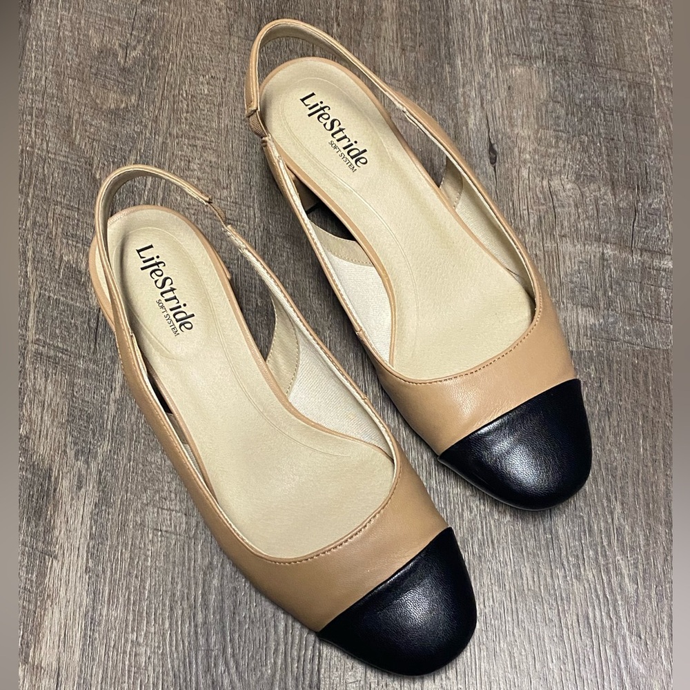 LifeStride Women's Tan and Black Slingback Flats